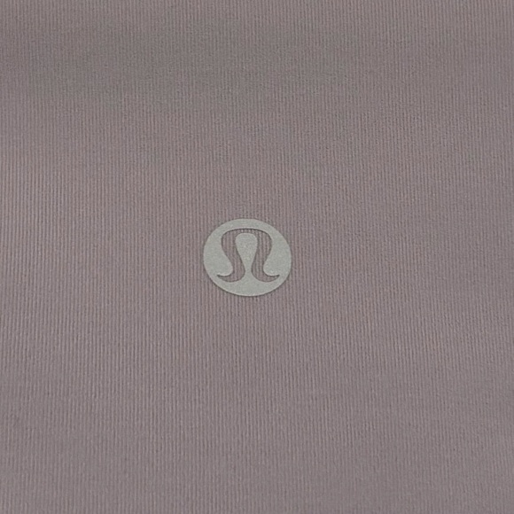 Lululemon Light Purple Scalloped Mesh Leg Leggings Size 2 - Picture 3 of 6